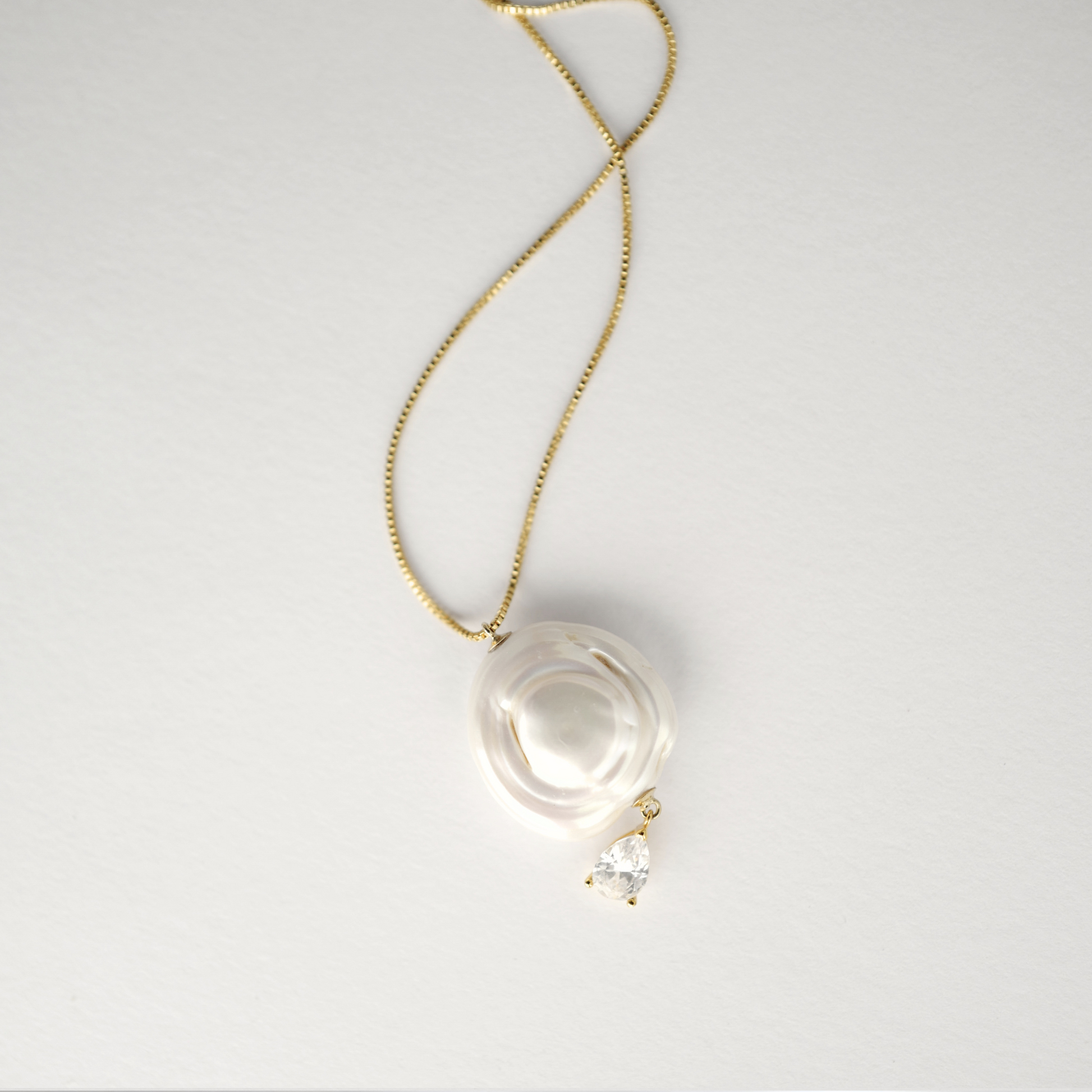 Baroque Freshwater Pearl Gold Necklace - Private Glows