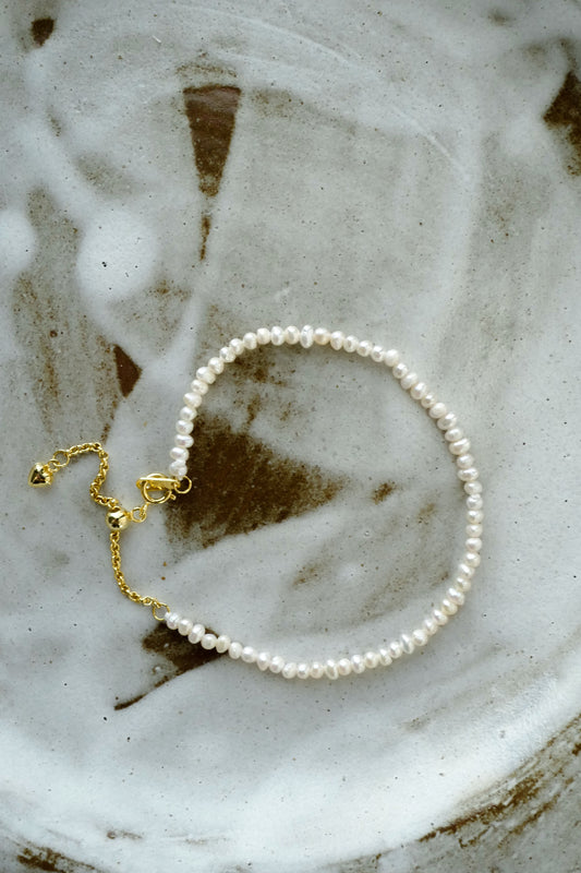 Elara Adjustable Pearl Bracelet