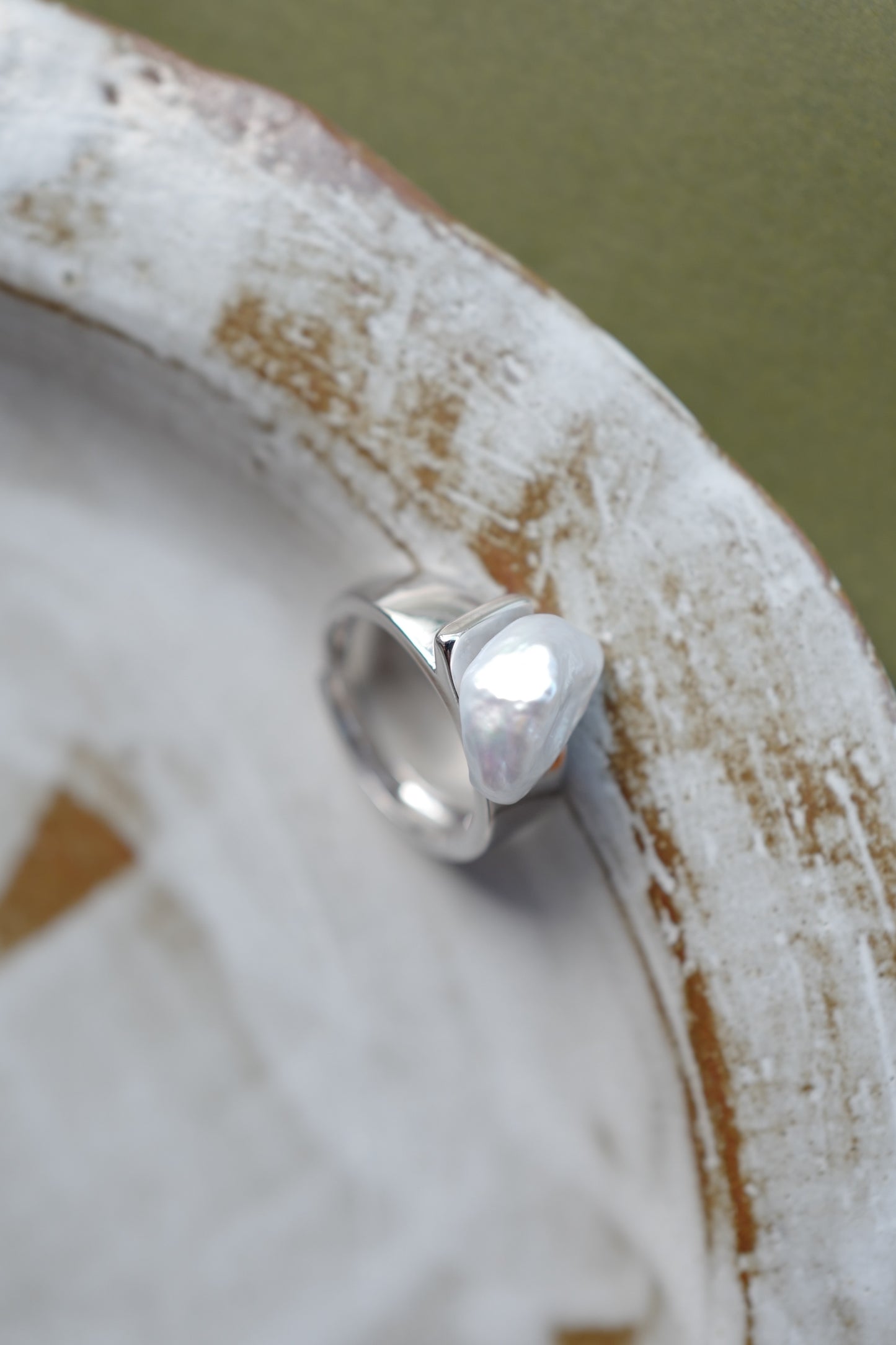 Charlotte Adjustable Silver Ring with Keshi Baroque Pearl