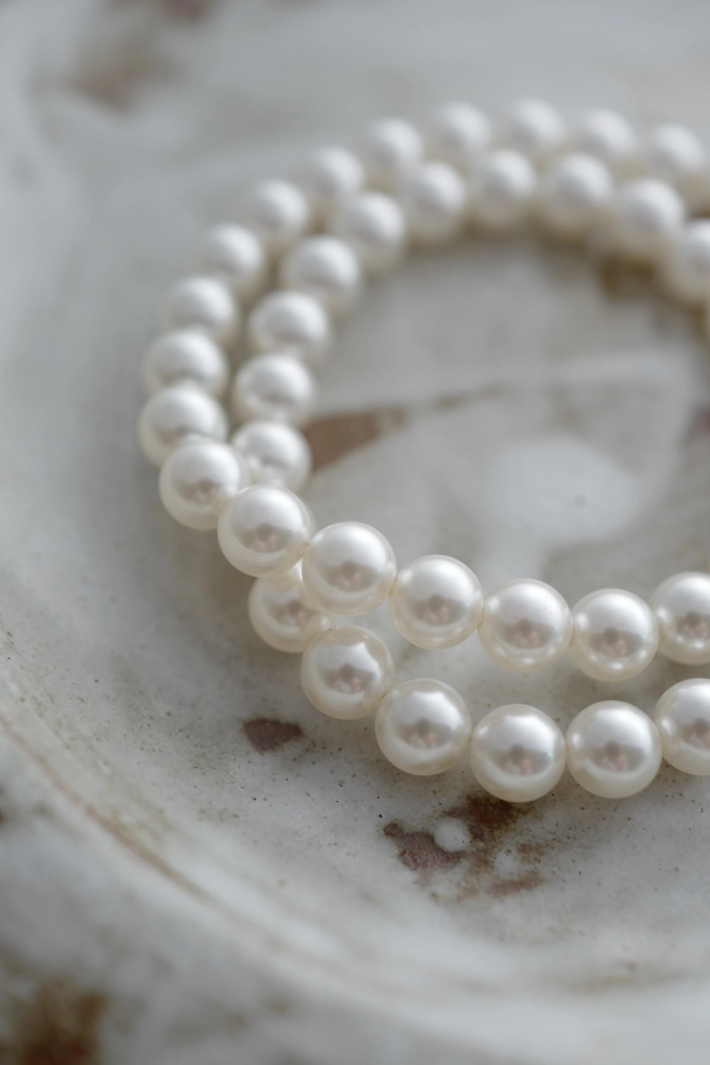 Mila Pearl Necklace – Classic Swarovski Pearl Necklace with 18k Gold-Plated Lobster Clasp