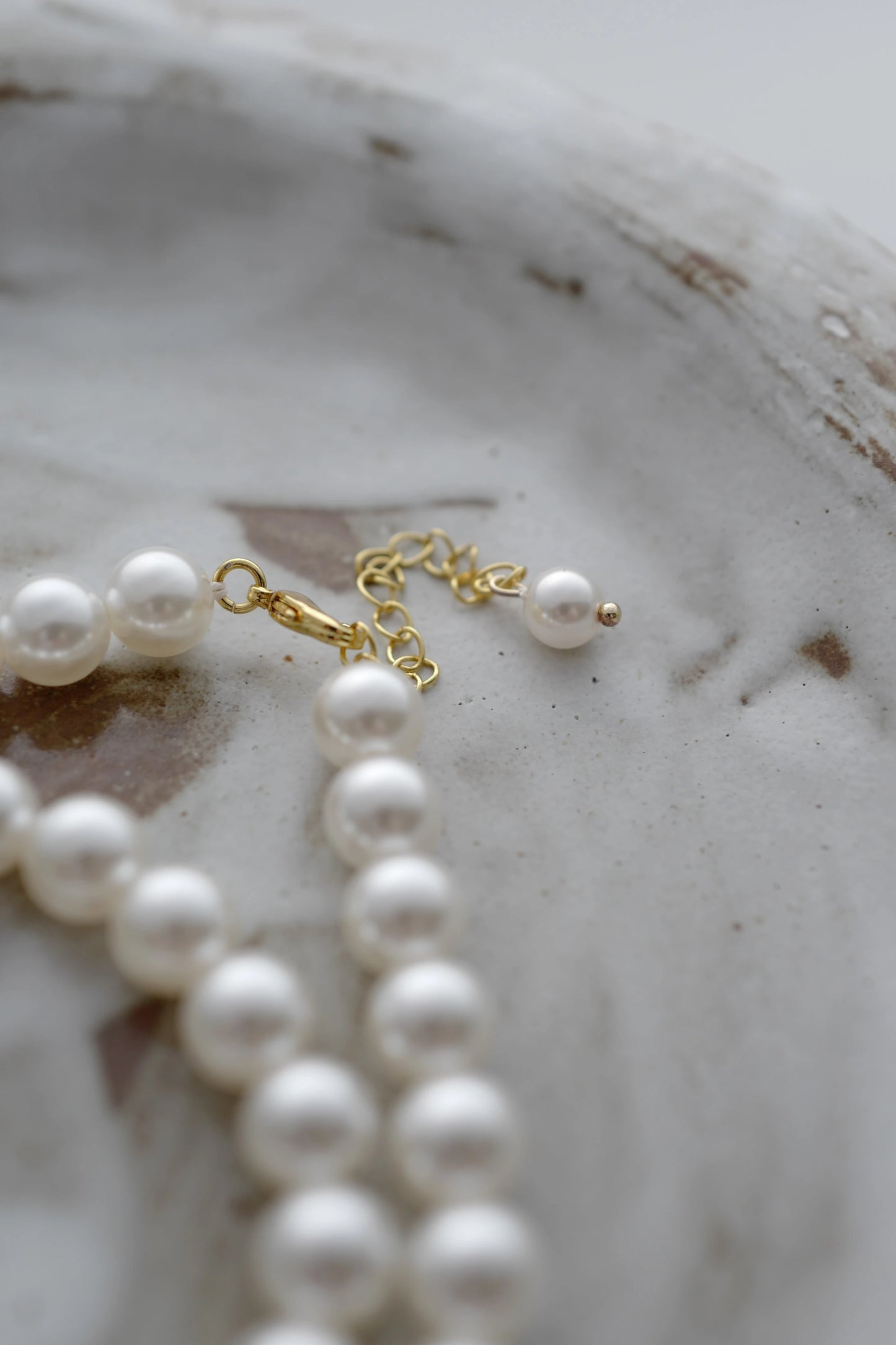 Mila Pearl Necklace – Classic Swarovski Pearl Necklace with 18k Gold-Plated Lobster Clasp