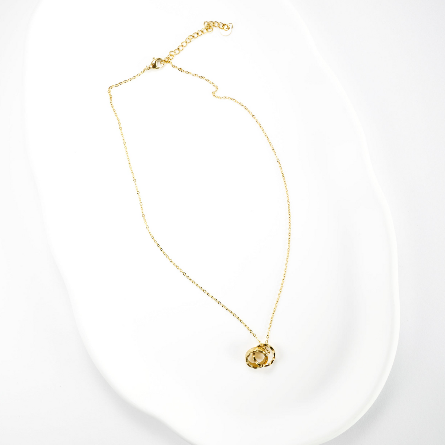 Linked Circles Gold Necklace - Private Glows