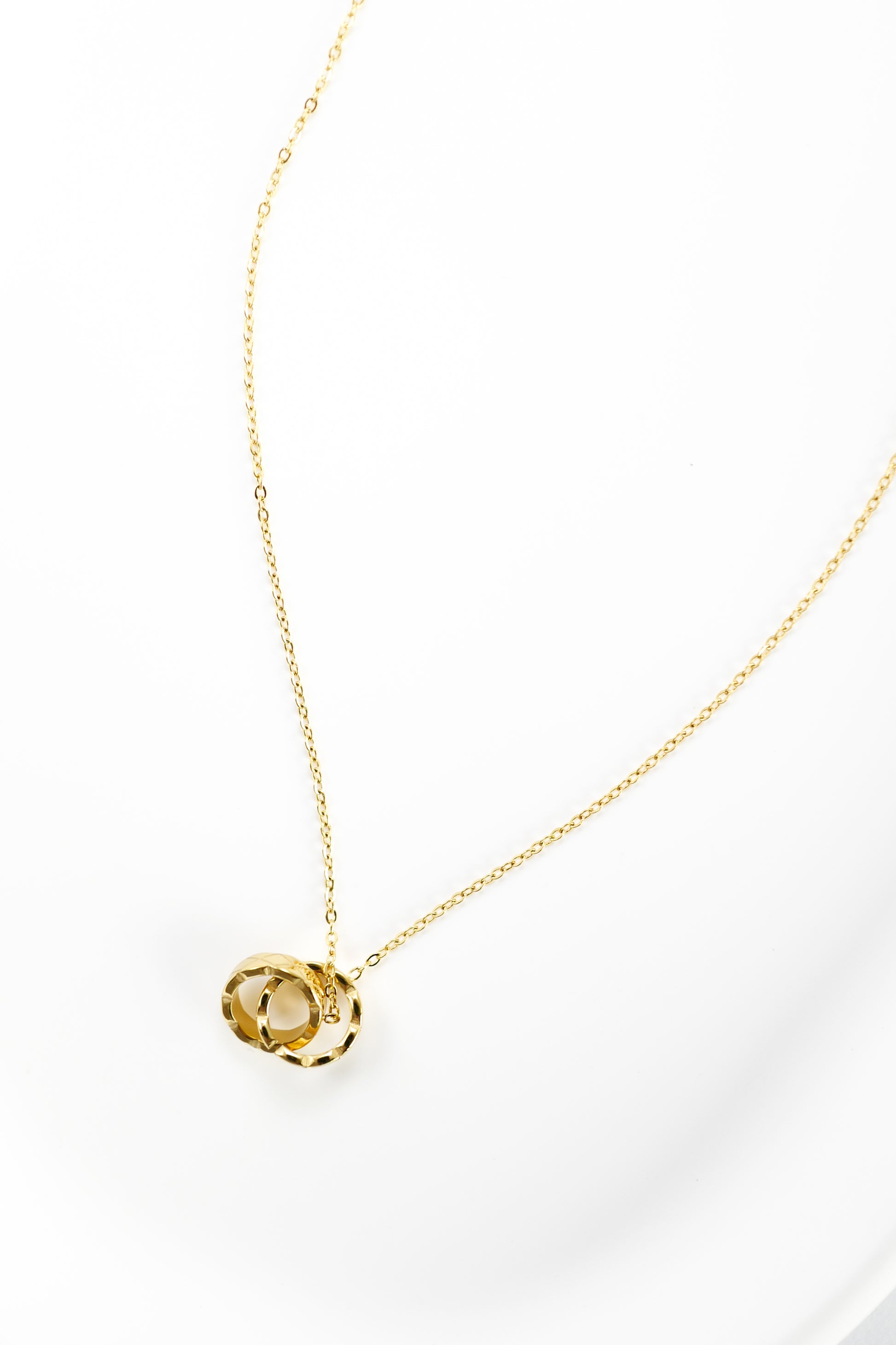 Linked Circles Gold Necklace - Private Glows