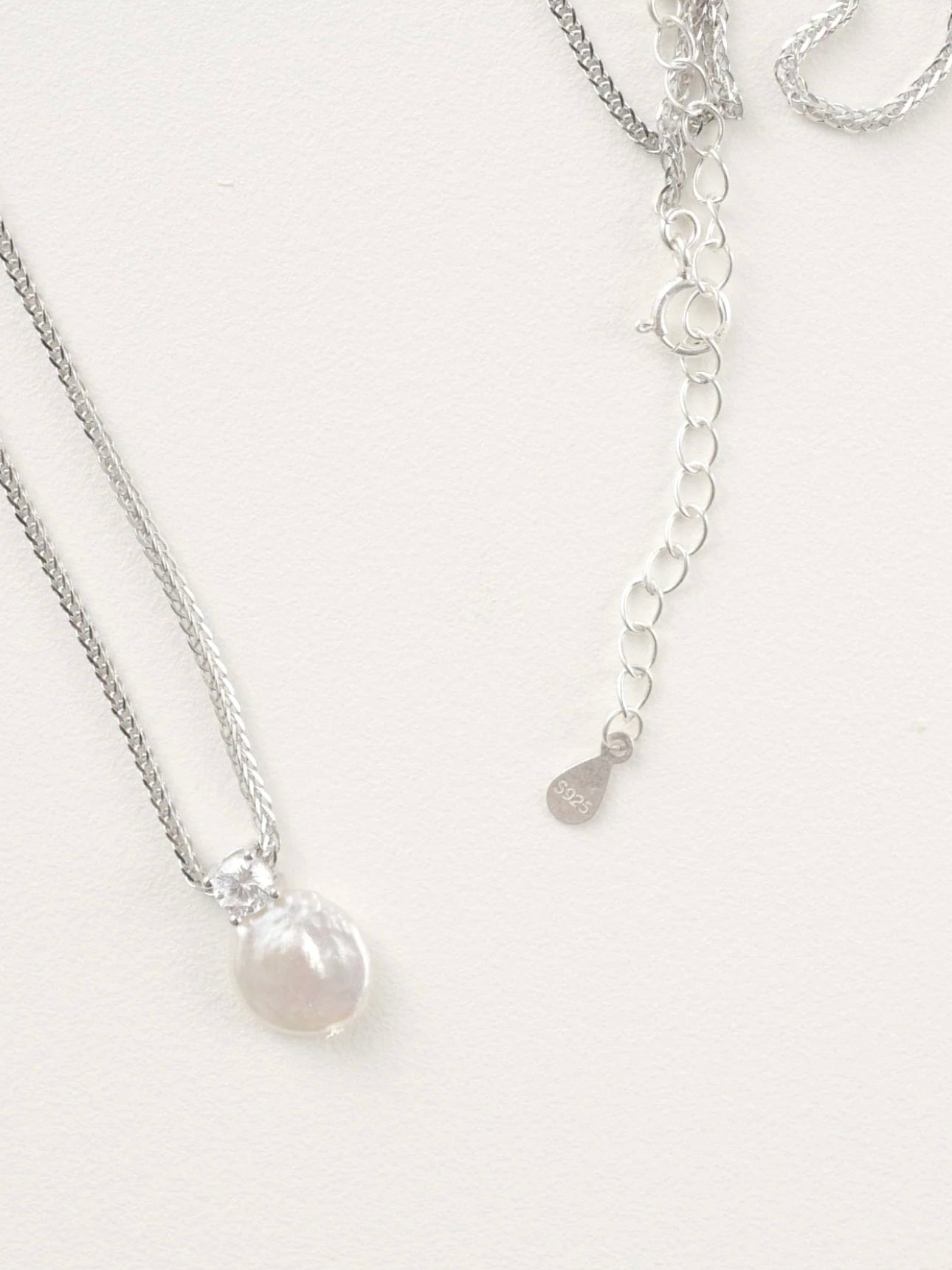 Mia Baroque Pearl Silver Necklace - Private Glows