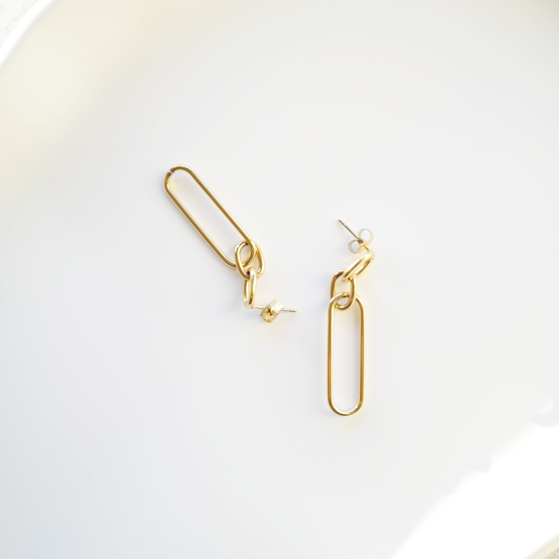 Minimalist Chain Link Earrings - Private Glows